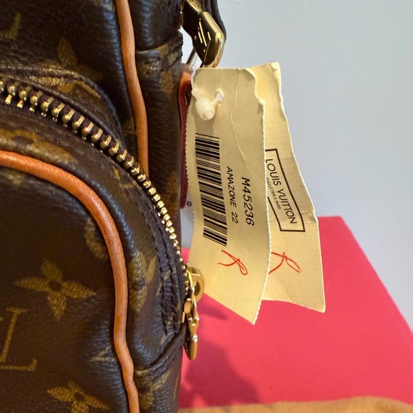 Louis Vuitton Amazone 22 - Picture 3 of 7